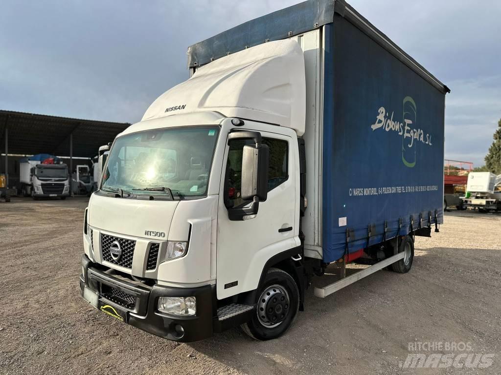 Nissan NT500 Utilitaire benne