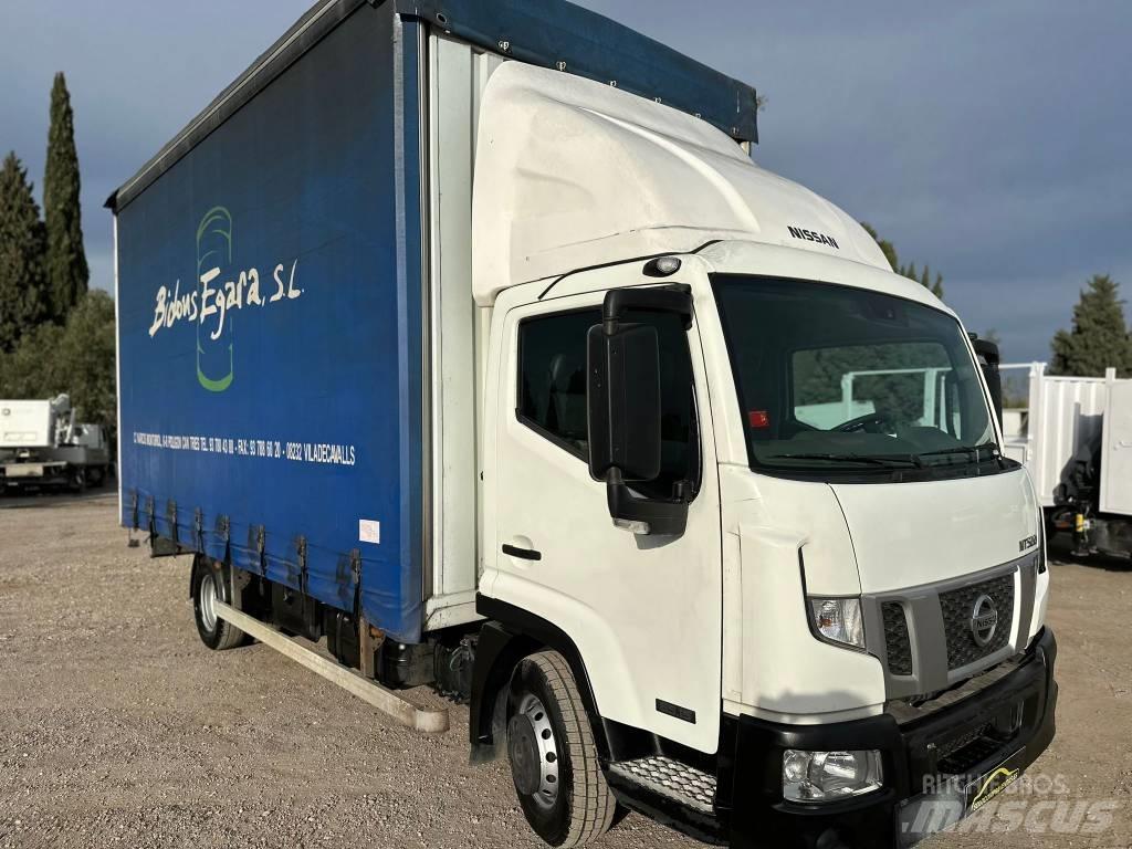 Nissan NT500 Utilitaire benne