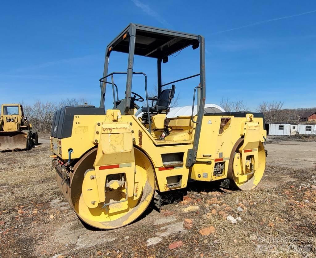 Bomag BW 141 AD-2 Accessoires pour matériels travaux routiers