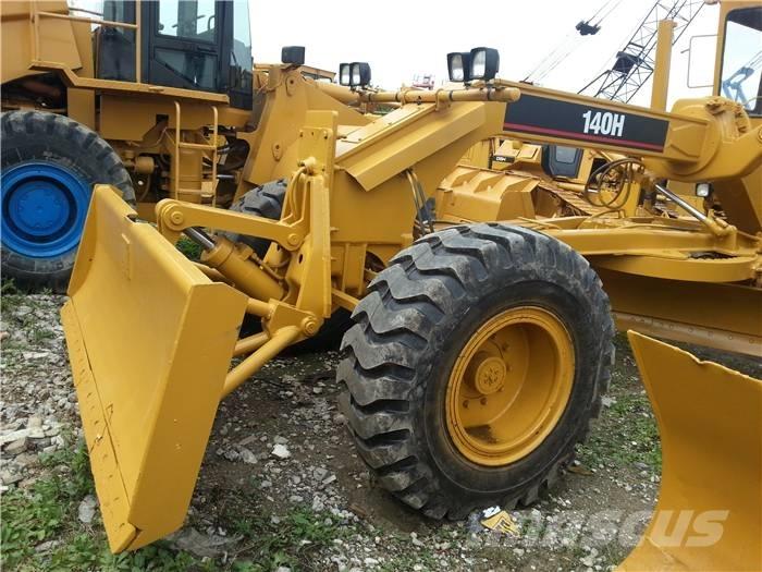 CAT 140 H Niveleuse