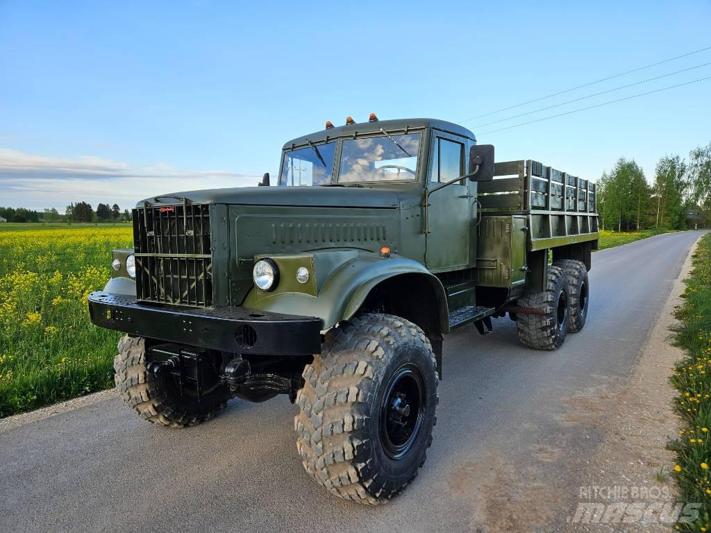 Kraz 255 B Camion treuil