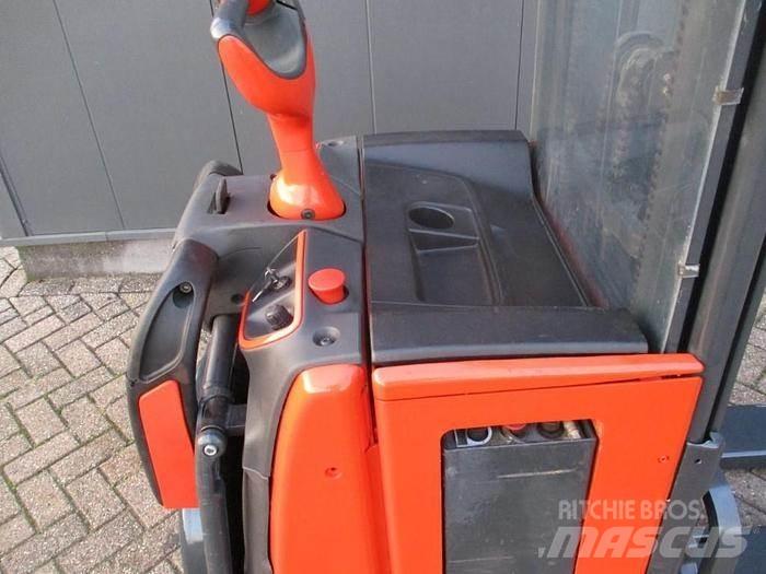 Linde L14 AP Gerbeur accompagnant