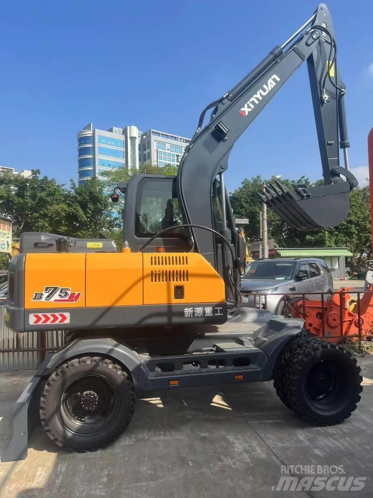 Xinyuan  B75G4 Pelle sur chenilles