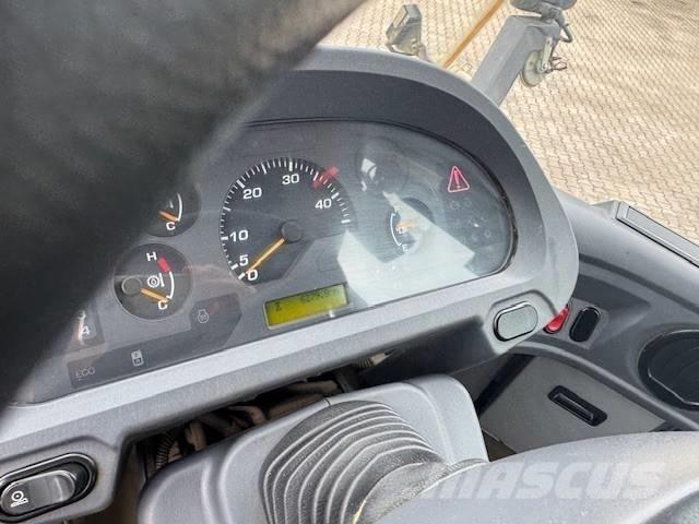 Komatsu WA 320 Chargeuse sur pneus