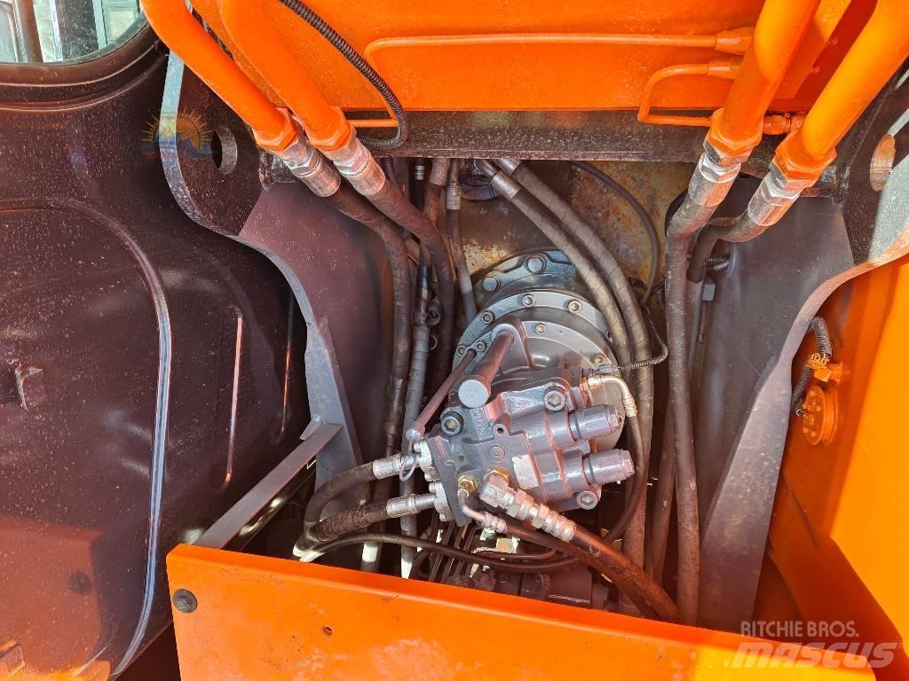 Hitachi ZX 130 Pelle sur chenilles