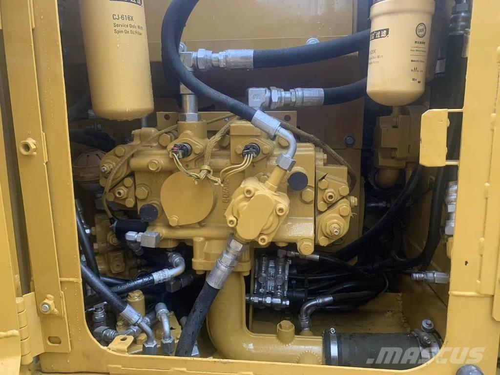 CAT 312 D L Pelle sur chenilles