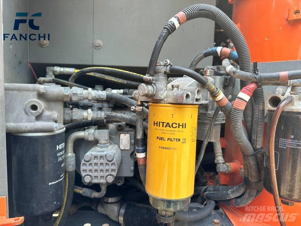 Hitachi ZX 130 Pelle sur chenilles