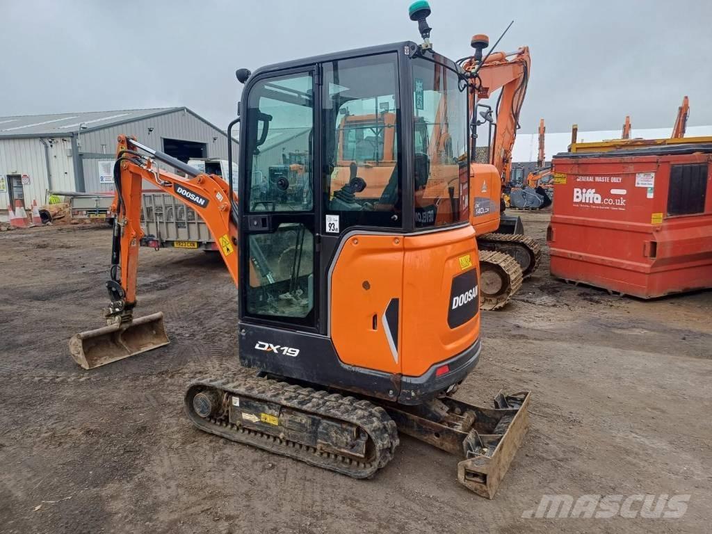 Doosan DX 19 Mini pelle < 7t