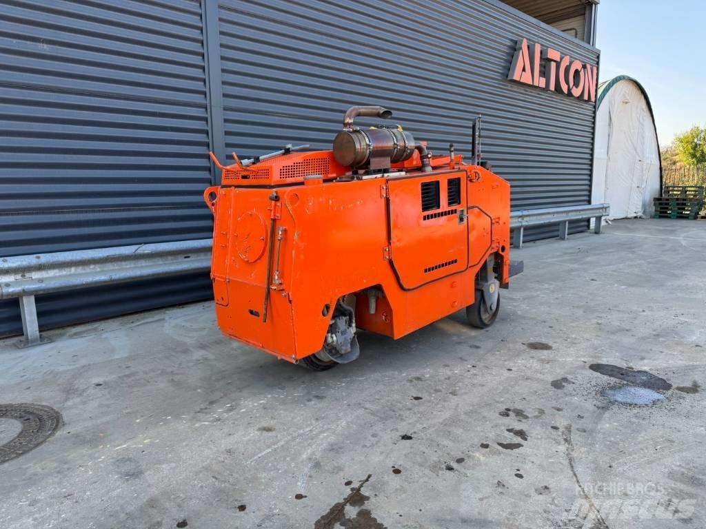 Wirtgen W 350 Fraiseuse à froid