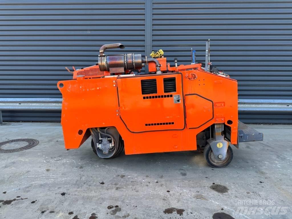Wirtgen W 350 Fraiseuse à froid