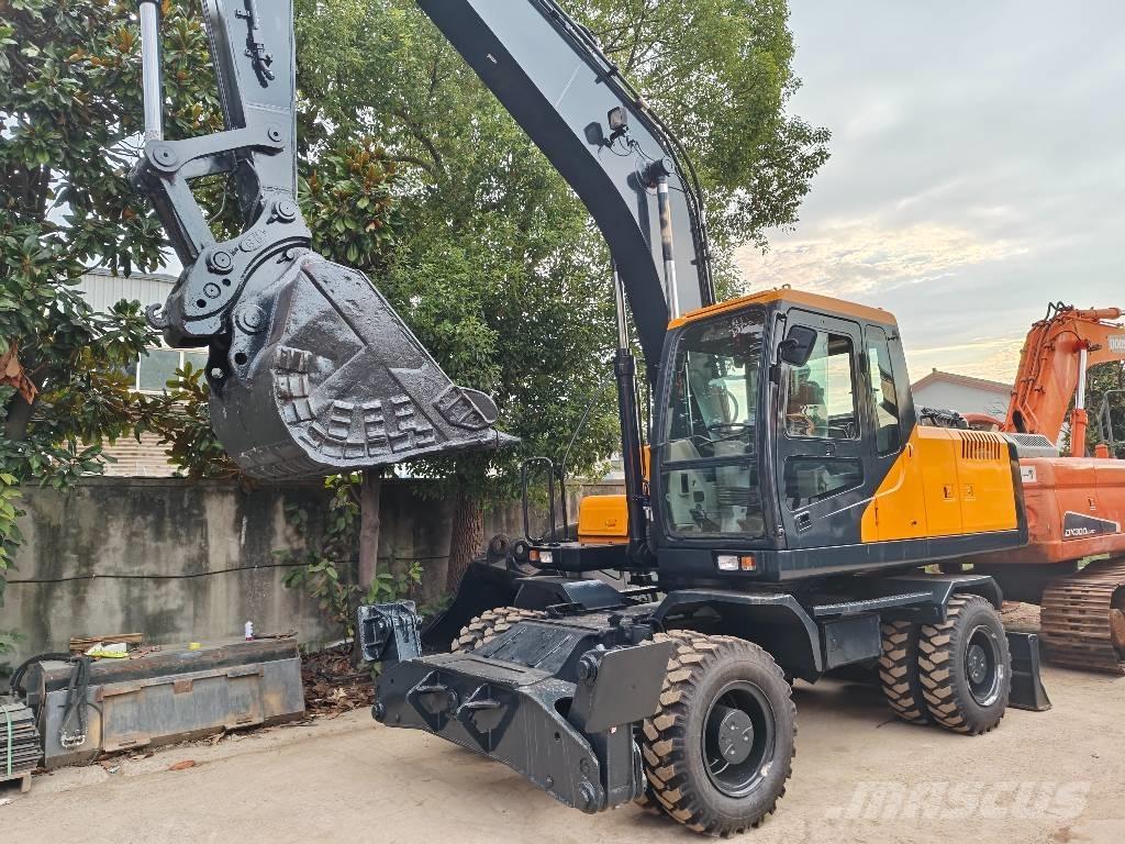 Hyundai r210w-9 Pelle sur pneus