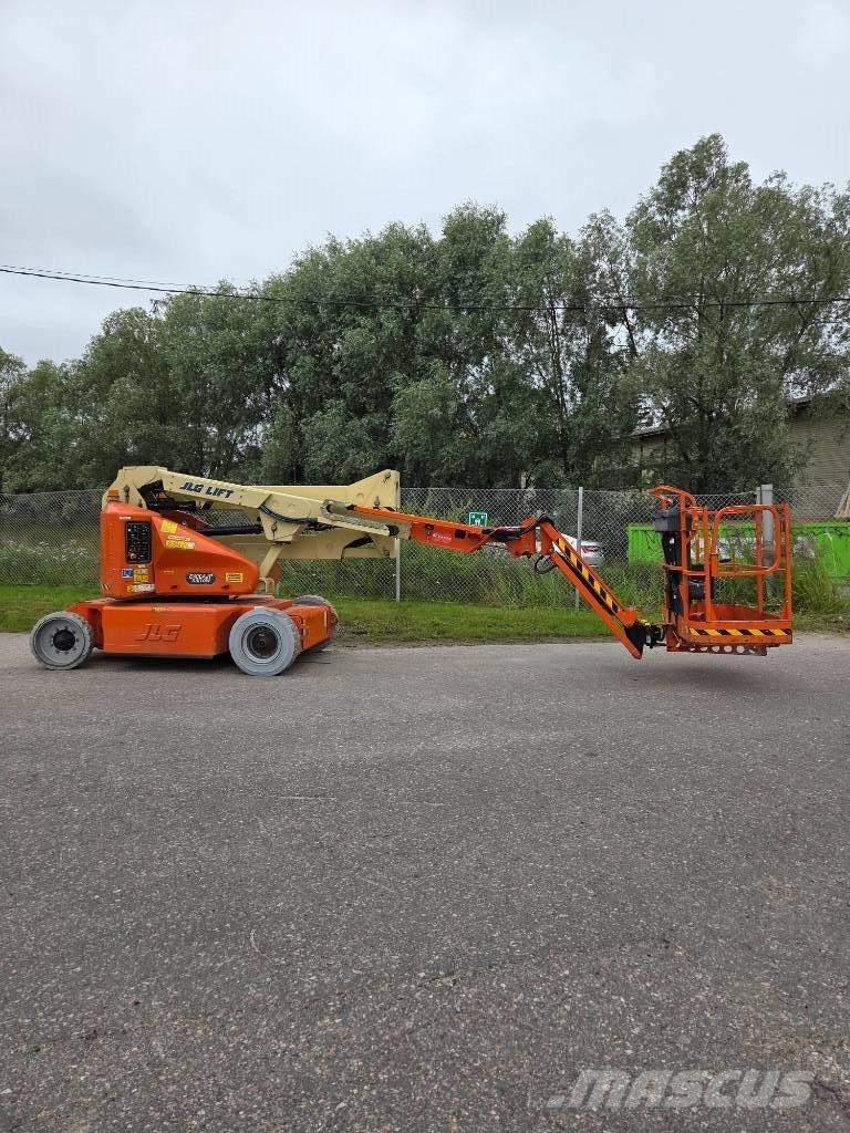 JLG E 400 AJPN Nacelles articulées