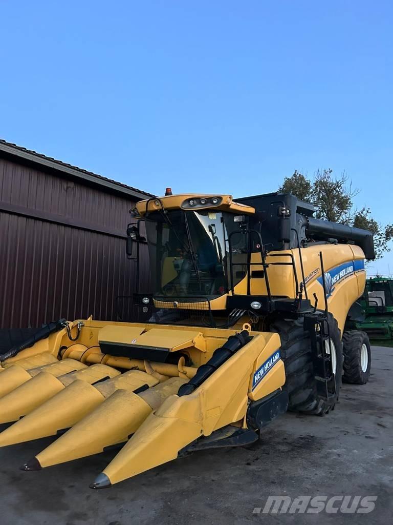 New Holland CX 5090 Moissonneuse batteuse