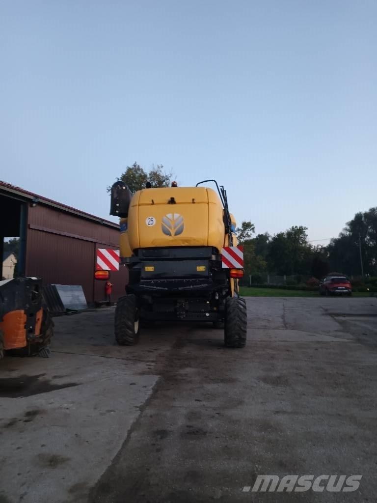 New Holland CX 5090 Moissonneuse batteuse