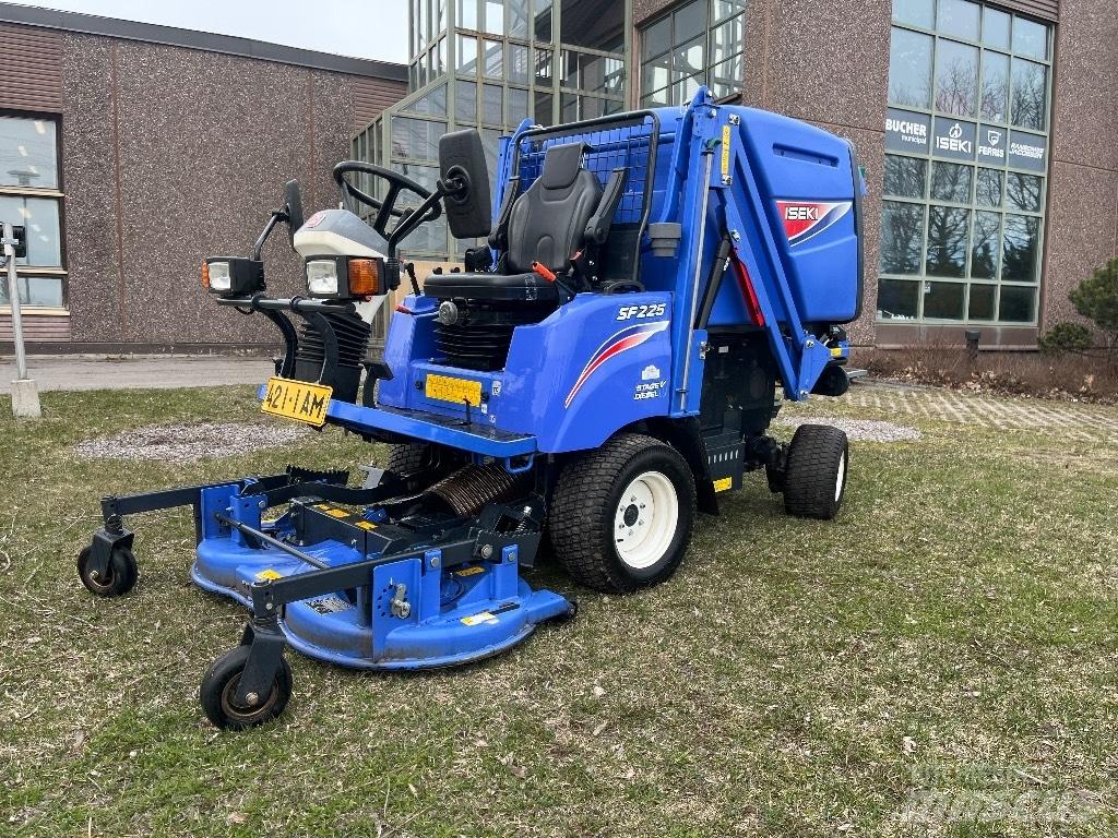 Iseki SF 225 Tondeuses montées