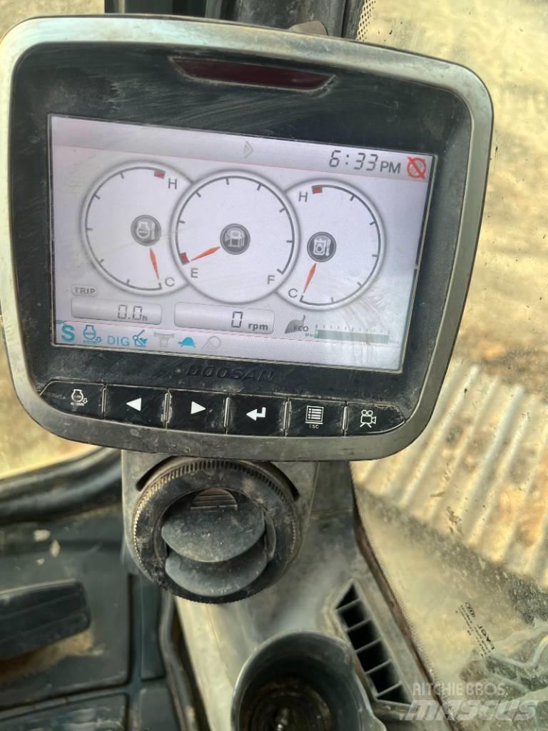 Doosan DX225LC-9C Pelle sur chenilles