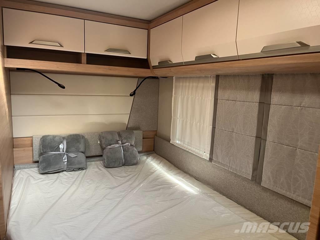 Knaus Südwind Mobil home / Caravane