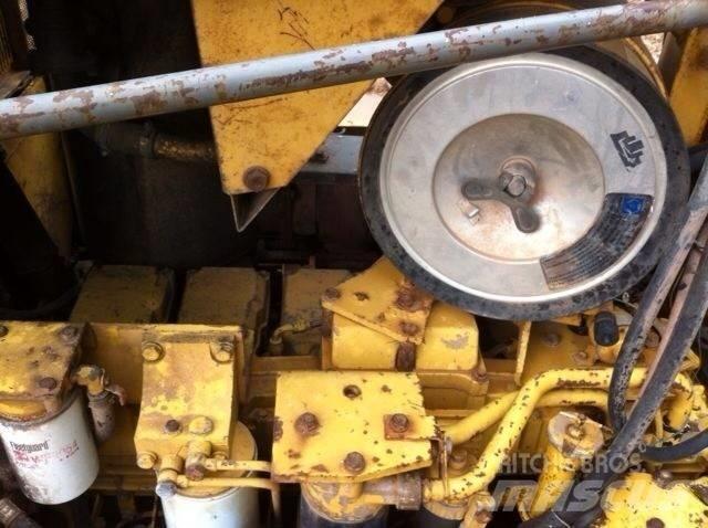 Komatsu d155a-3 Bouteurs sur chenilles