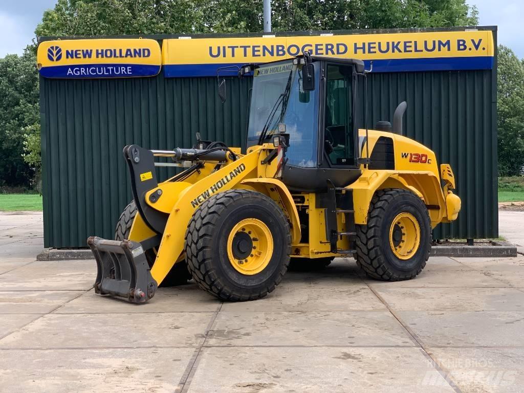 New Holland W 130 C Chargeuse sur pneus