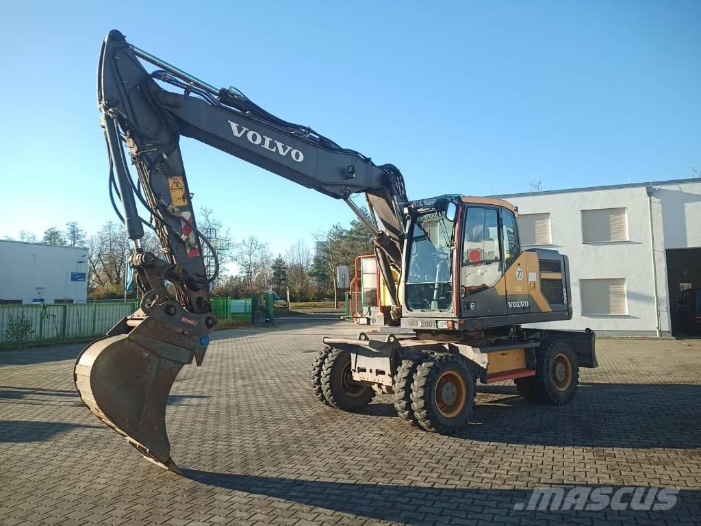 Volvo EW 160 E Pelle sur pneus