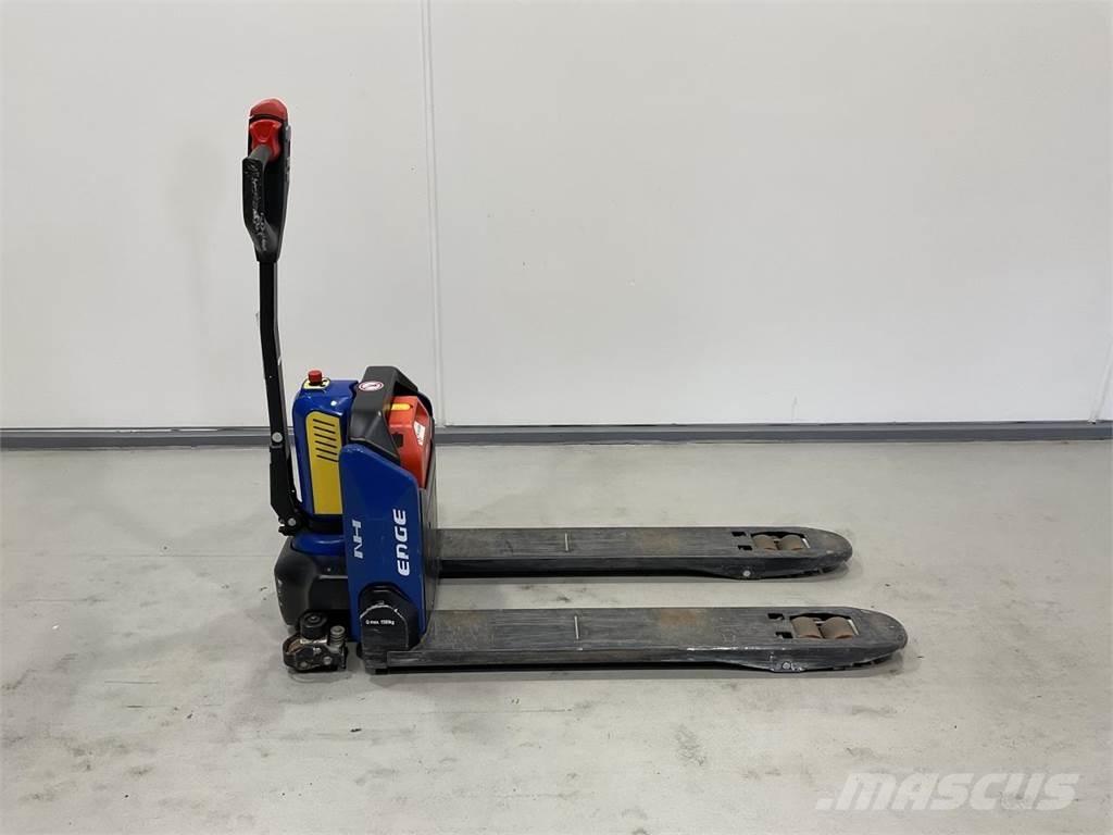 NH SKP1500E Transpalette accompagnant