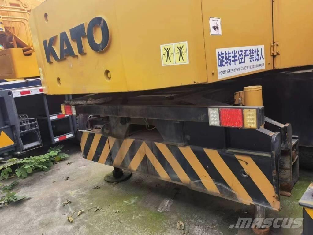 Kato 250 Grues tout terrain