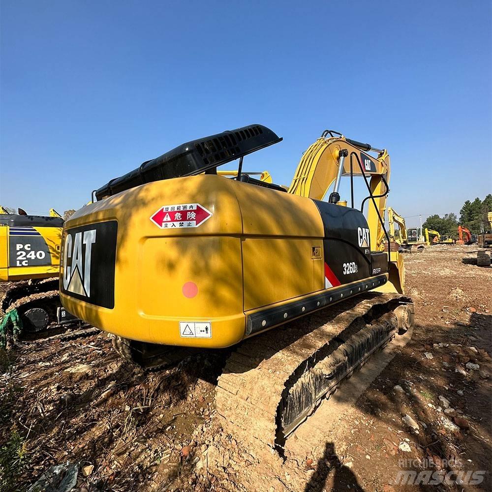 CAT 326D Pelle sur chenilles