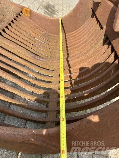  Puinbak 1.32 M CW 30 Godet