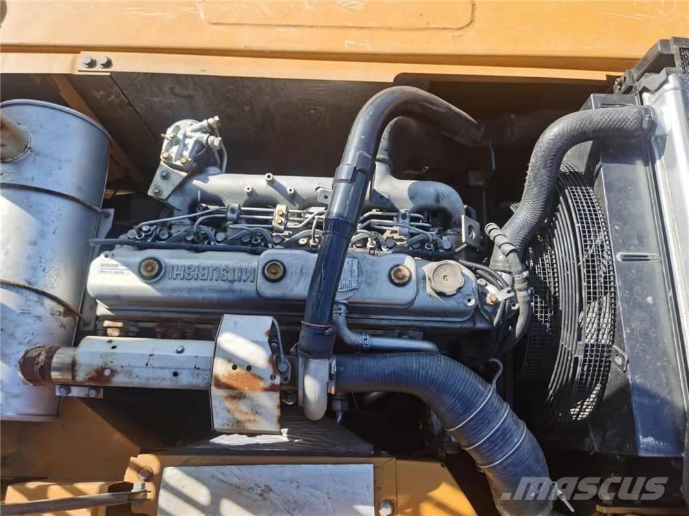 Sany SY215-9 Pelle sur chenilles