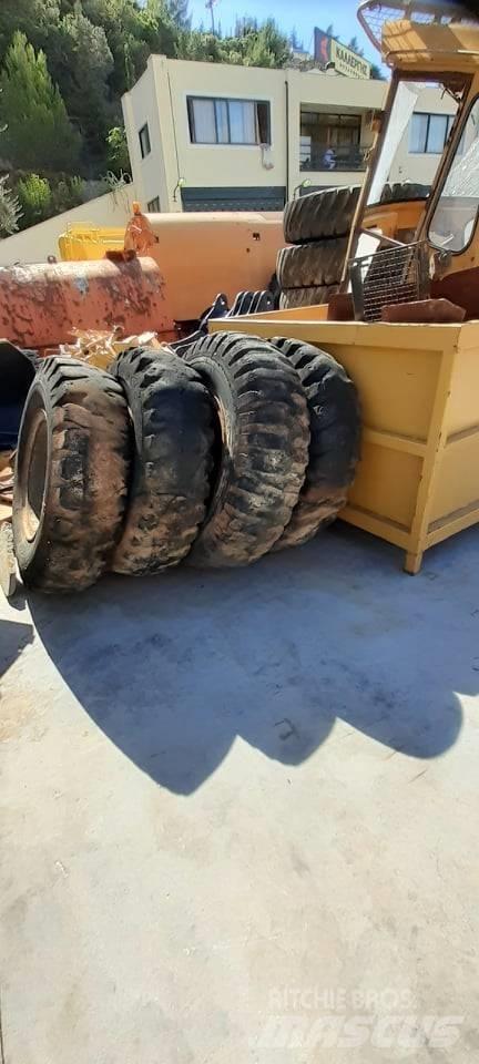 Goodyear 14.00-24 Pneus, roues et jantes
