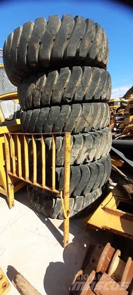 Goodyear 14.00-24 Pneus, roues et jantes