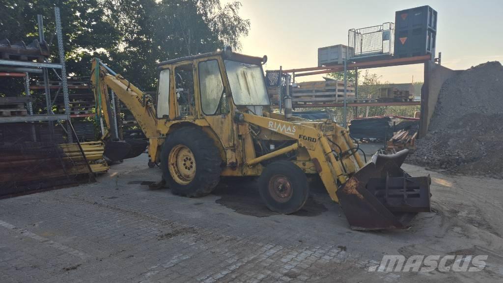 Ford 4500 Tractopelle
