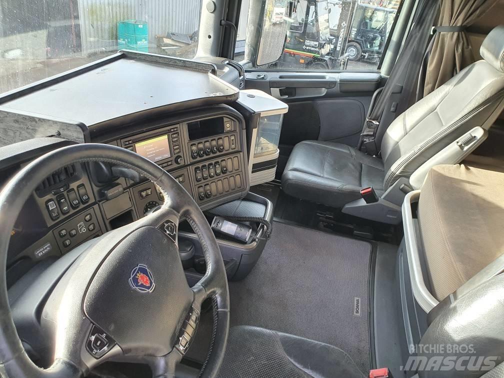 Scania R 490 Camion pour copeaux de bois