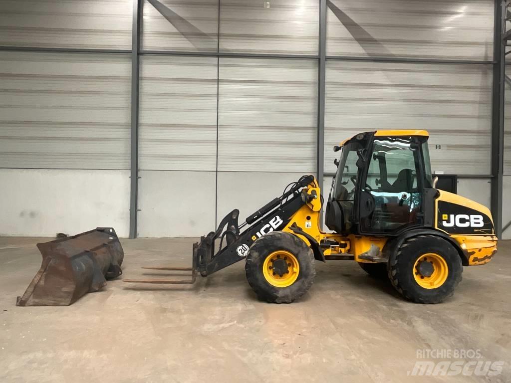 JCB 406 B Chargeuse sur pneus