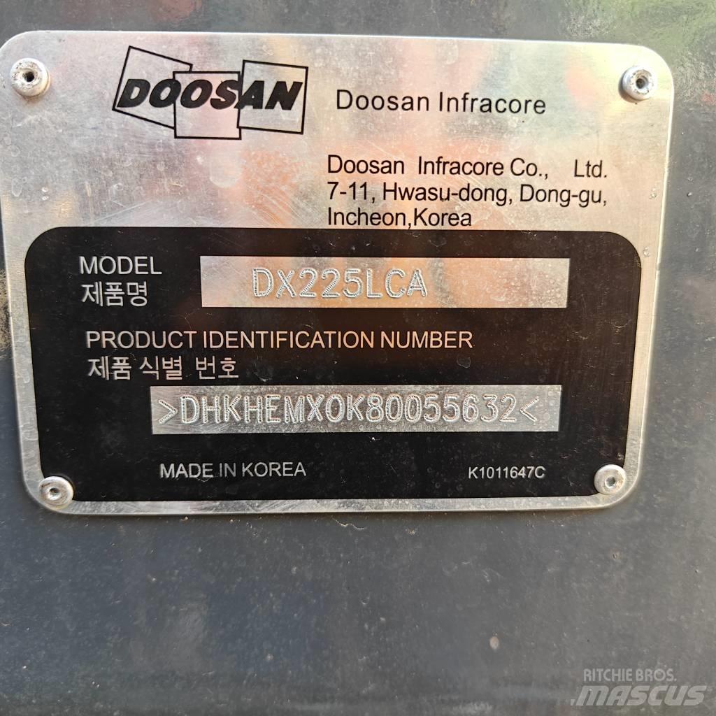 Doosan DX 225 LCA Pelle sur chenilles