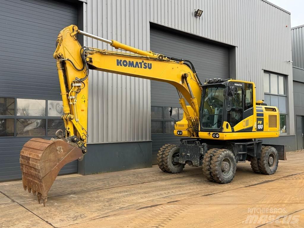 Komatsu PW180-11 Pelle sur pneus
