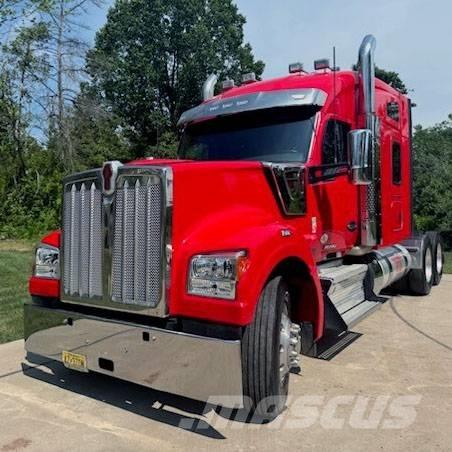 Kenworth W 990 Tracteur routier