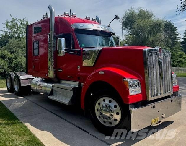 Kenworth W 990 Tracteur routier
