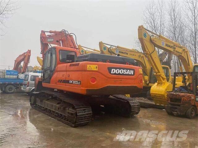 Doosan DX300 Pelle sur chenilles