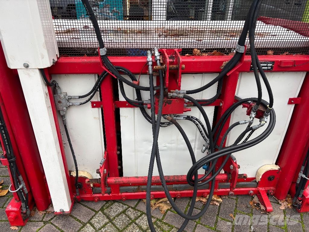 Trioliet TU 195 Dérouleuse, pailleuse