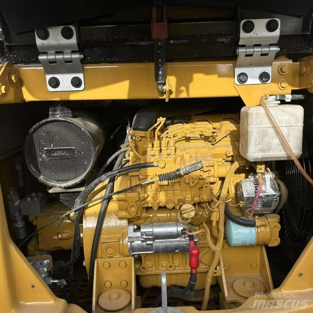 CAT 306E Pelle sur chenilles