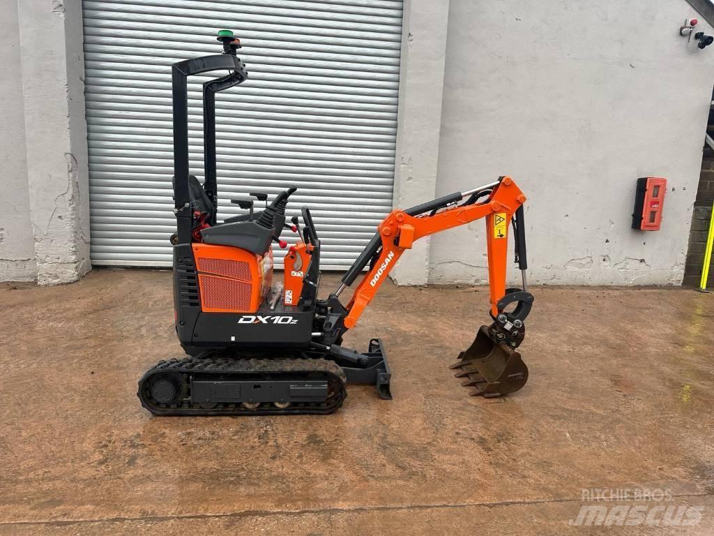 Doosan DX 10 Z Mini pelle < 7t
