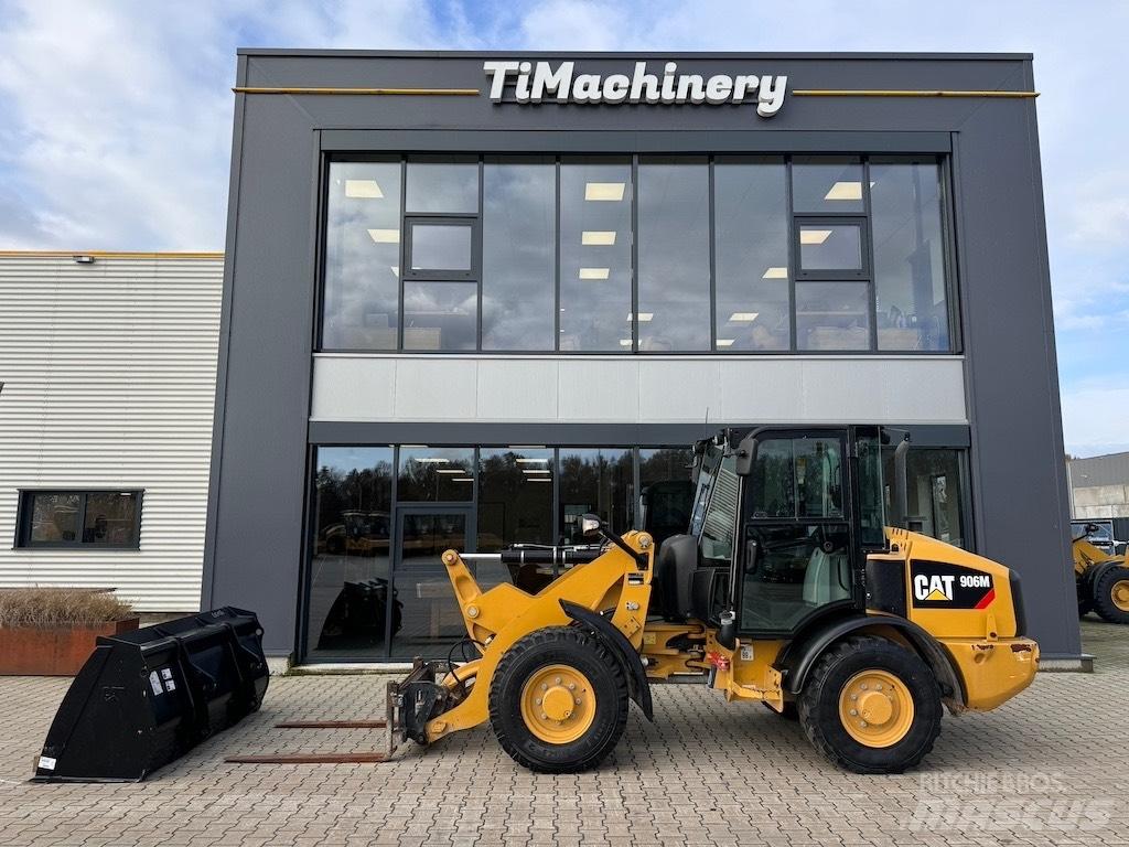 CAT 906M Chargeuse sur pneus