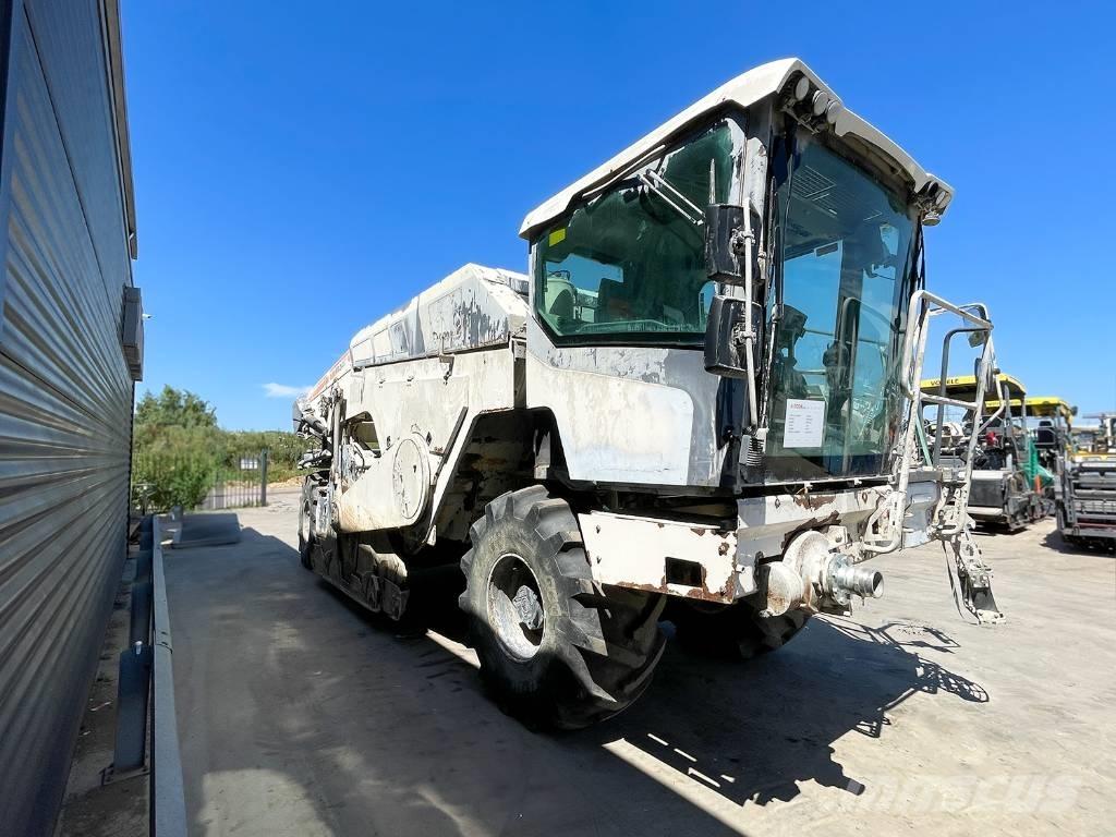 Wirtgen WR 240I Recycleur bitume
