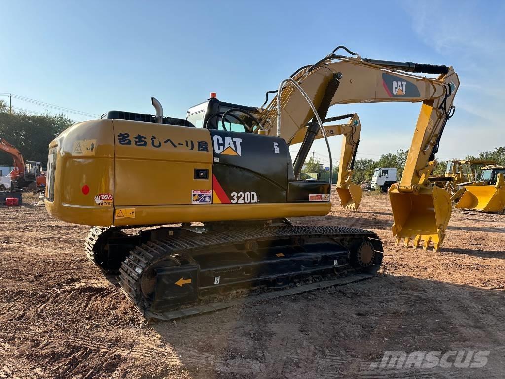 CAT 320 DL Pelle sur chenilles
