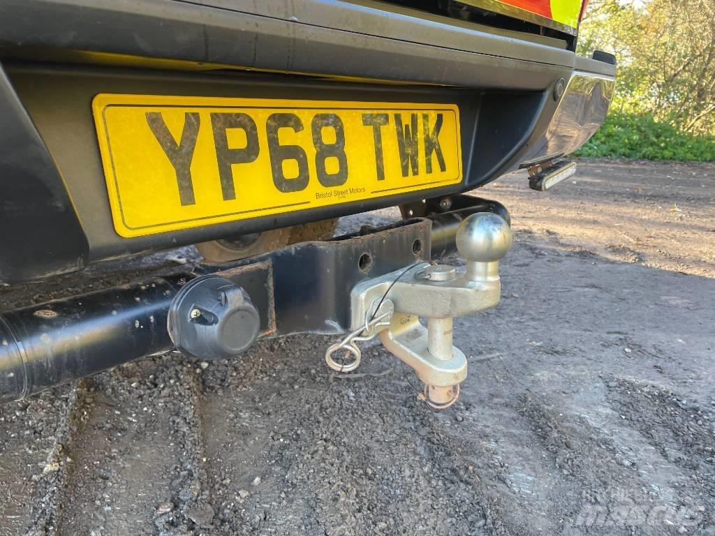 Nissan Navara Utilitaire benne