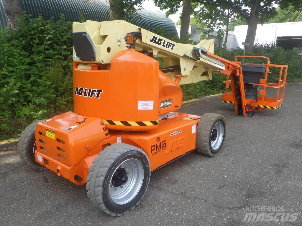 JLG M450AJ Nacelles articulées