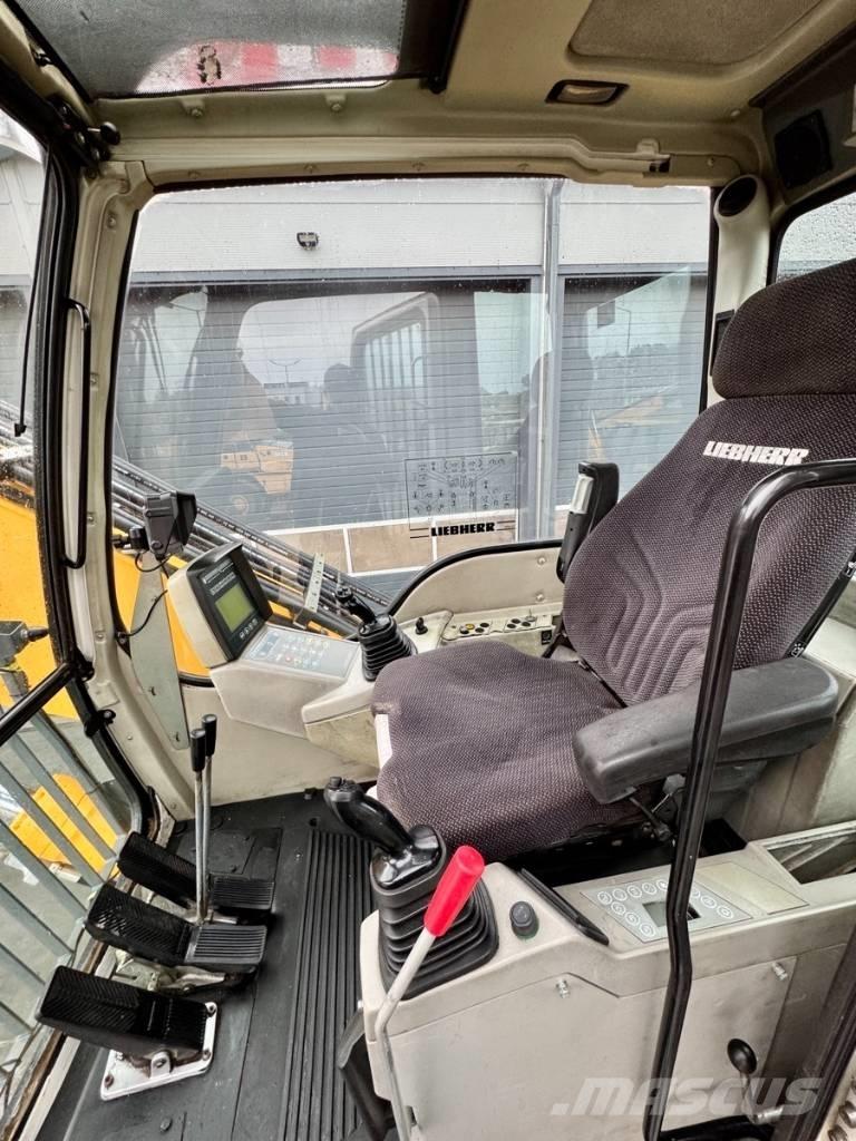 Liebherr R934C LC Pelle de démolition