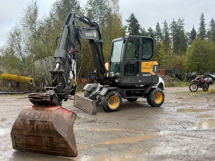 Volvo EW60E Pelle sur pneus