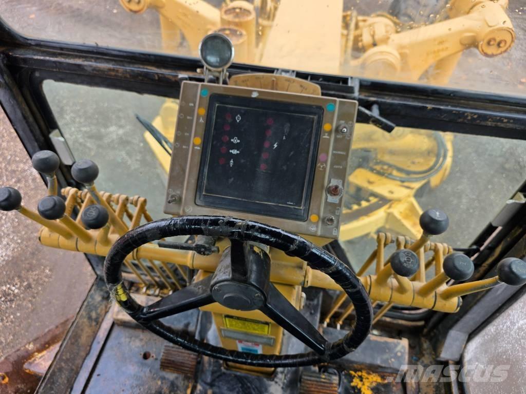 CAT 14 G Niveleuse